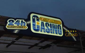 Koehler Werbung Lichtanlagen Digitaldruck Schilder LED-technik 12.jpg